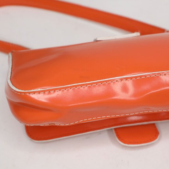 Vintage Guess Y2K Mini Baguette Shoulder Bag Orange Faux Leather White Trim - Picture 11 of 15